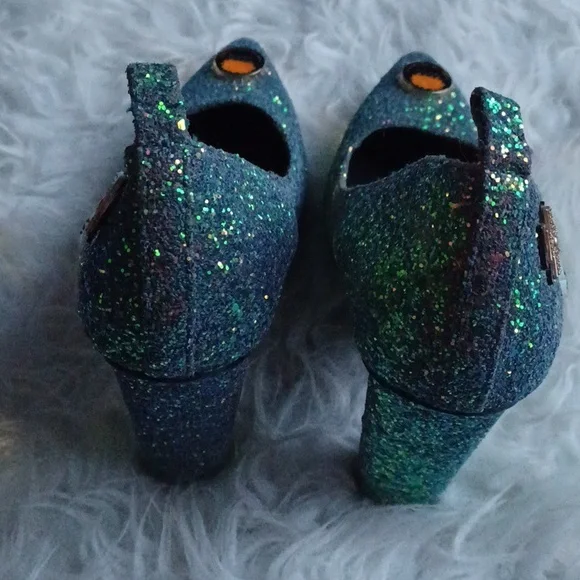 Cape Robbin  heels - Picture 8 of 16